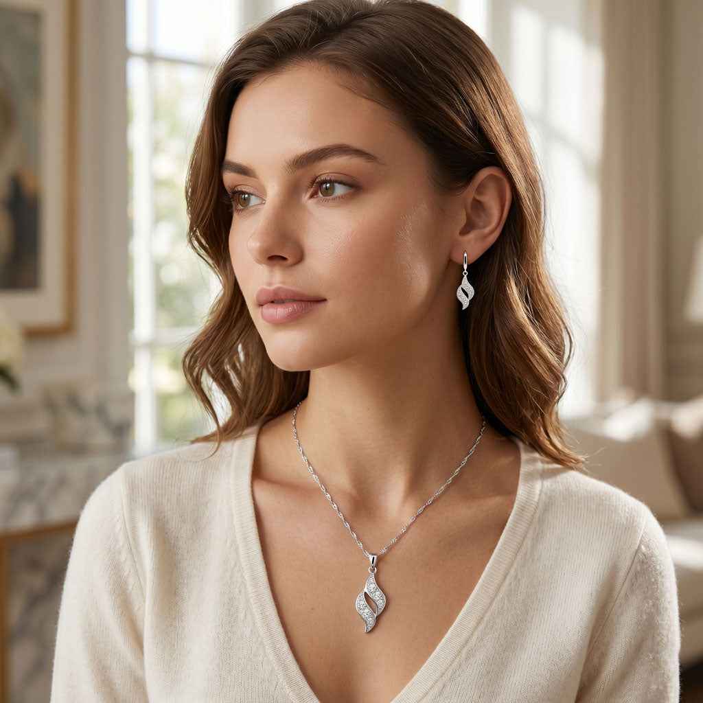 Celyn Silver Twist Pendant Set | Elevate Your Elegance with 925 Sterling Silver