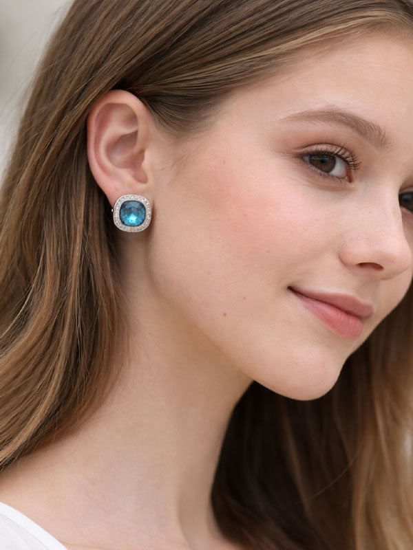 Elevate Your Everyday with Our Elegant Earrings Collection