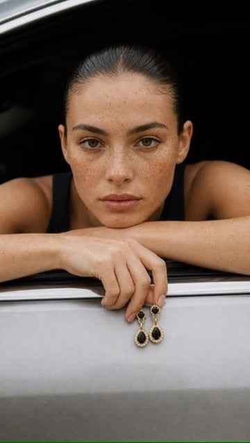 Nicole Gold and Black Drop Earrings – Elevate Your Elegance