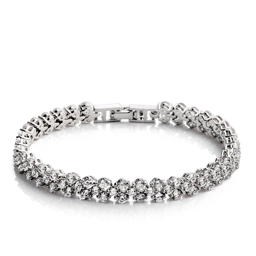 Elegant rhodium-plated chain bracelet by Sofia Waldorf, featuring a high-shine finish and minimalist luxury design.